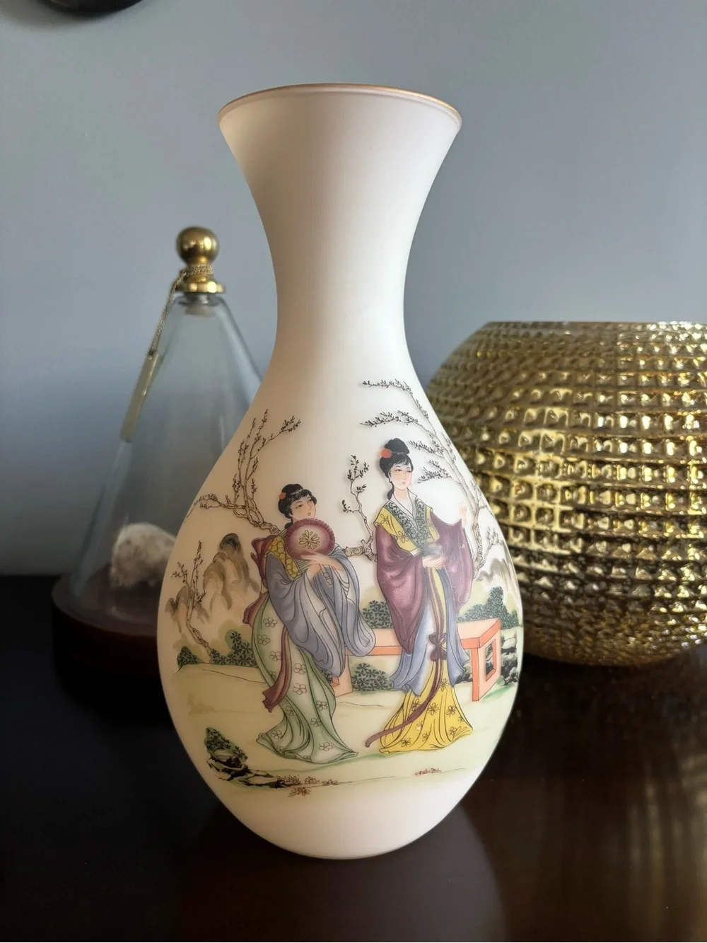 Vintage Norleans Satin Frosted Geisha Japanese Vase Glass Asian Art